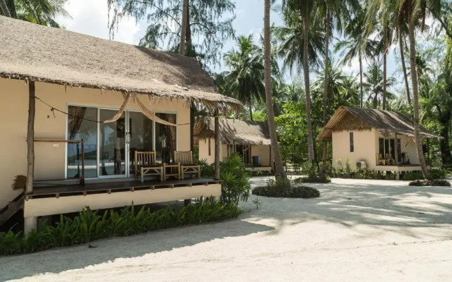 Angkana Hotel Bungalows