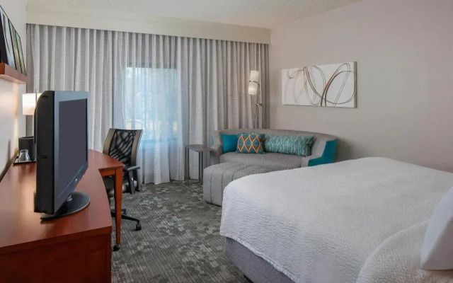 Courtyard by Marriott Orlando International Dr / Conv Cntr