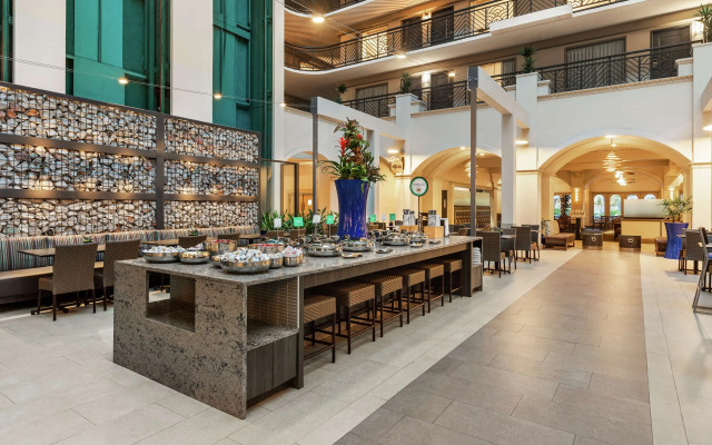 Embassy Suites by Hilton Miami International Airport