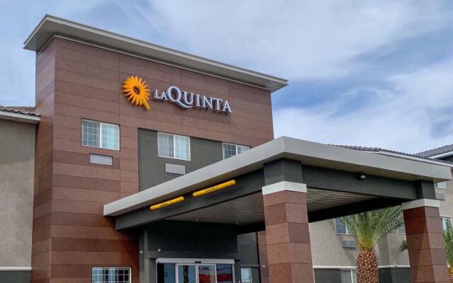 La Quinta Inn & Suites by Wyndham Las Vegas Nellis