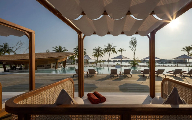 Centara Grand Lagoon Maldives