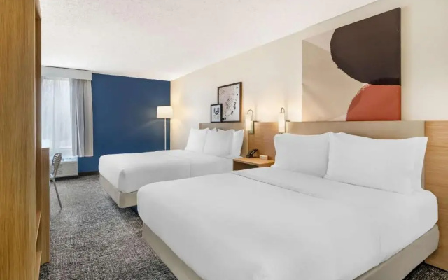 Spark by Hilton Roanoke Airport