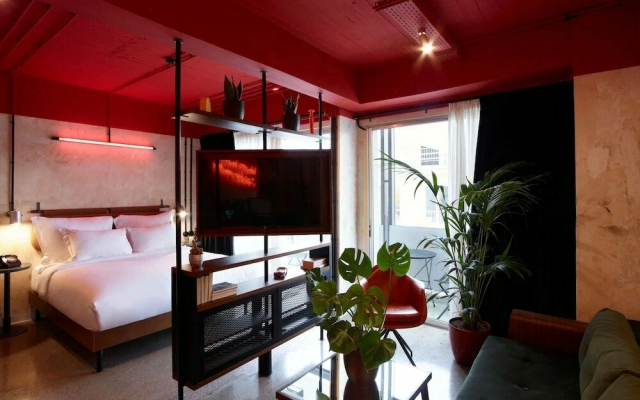 Dave Red Athens Hotel