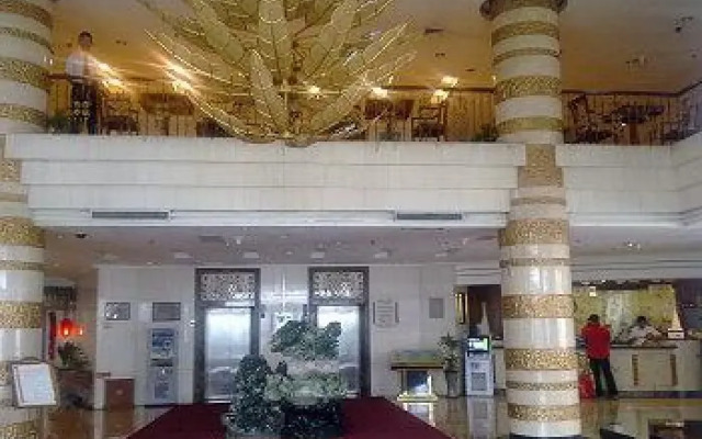 Green City Hotel