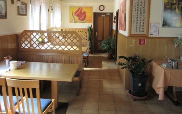Elim Hotel