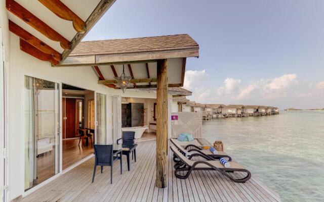 Cinnamon Dhonveli Maldives Resort