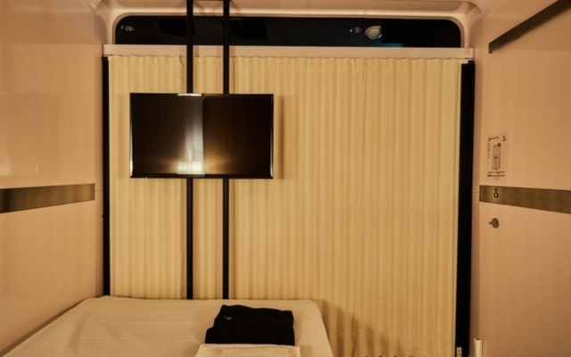 First Class Male Only Single Cabin 사진 3