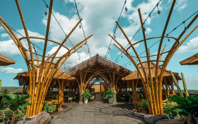 Отель The Nest Hotel Nusa Dua