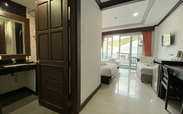77 Patong Hotel & Spa