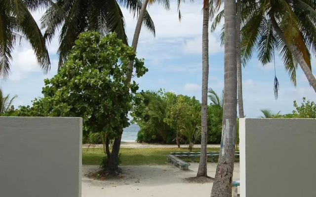 Vaali Maldives Island Escapes & Dive Guest House