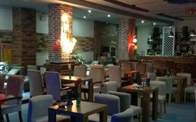 Nyingchi Zhongxing Garden Hotel
