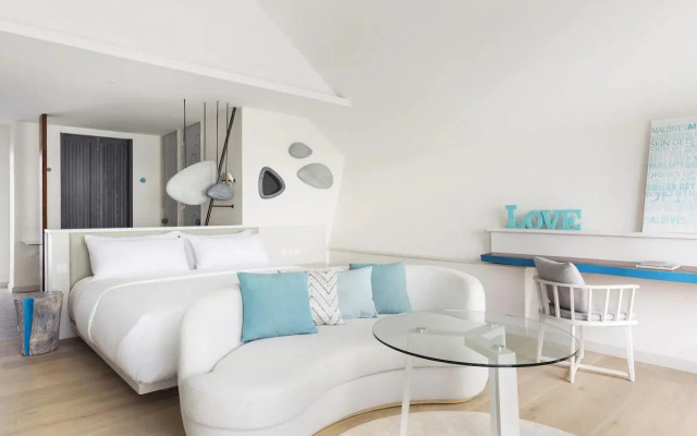 Lux South Ari Atoll Resort