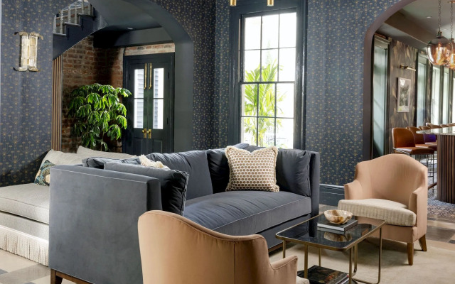 Garden District Hotel