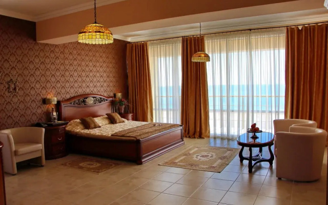 Gavan Beach Club Resort