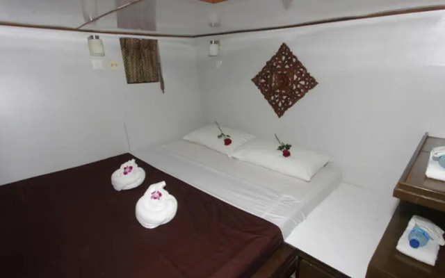 M/v Pawara Luxury Live Aboard Dive Cruise