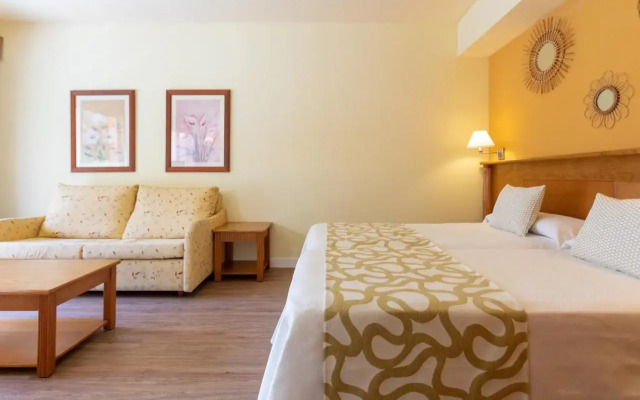 Ona Palmira Paradise Hotel
