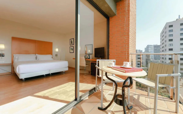 Catalonia Barcelona Beach Hotel 