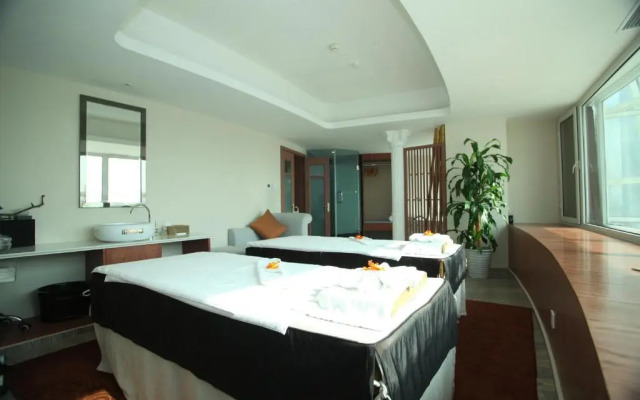 Oriental Riverside Bund View Hotel