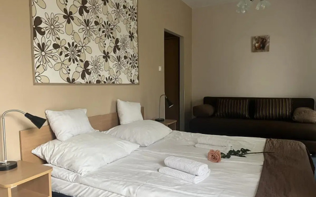 Rose City Hotel