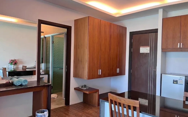 Phi Phi Cliff Beach Resort