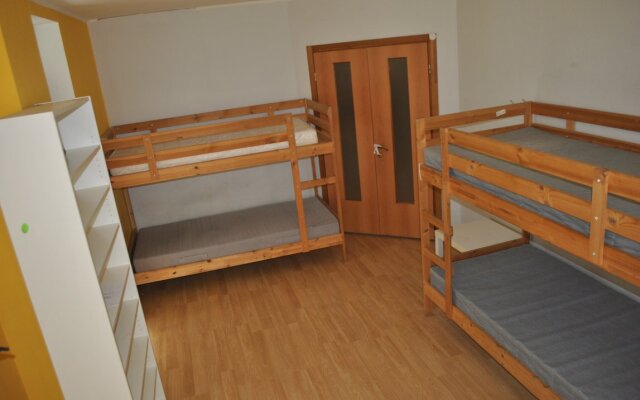 Жилое помещение Холидей на Калинина