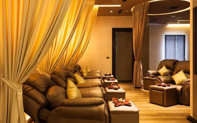 Grand 5 Hotel & Plaza Sukhumvit Bangkok
