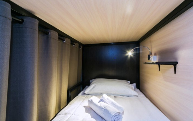 Loft Hostel 77