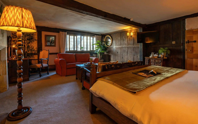 The George Inn