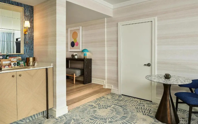 The Highland Dallas, Curio Collection by Hilton