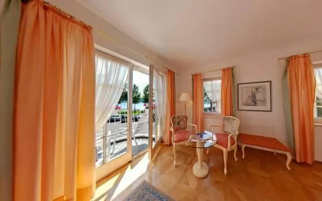 Strand Hotel Amelia