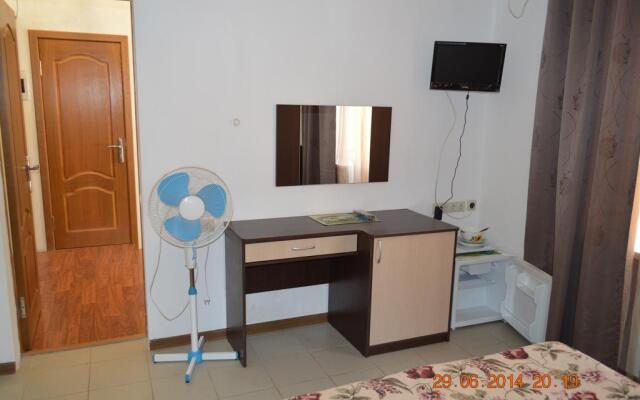 Chetyre Lilii Guest House
