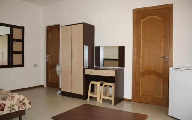 Chetyre Lilii Guest House