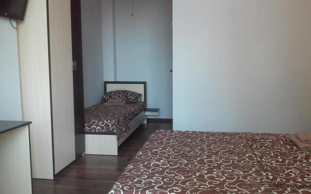 Iskander Hotel