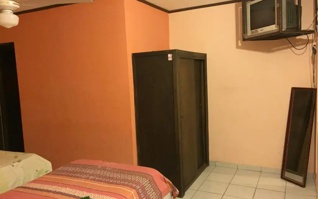 Hostel Calu