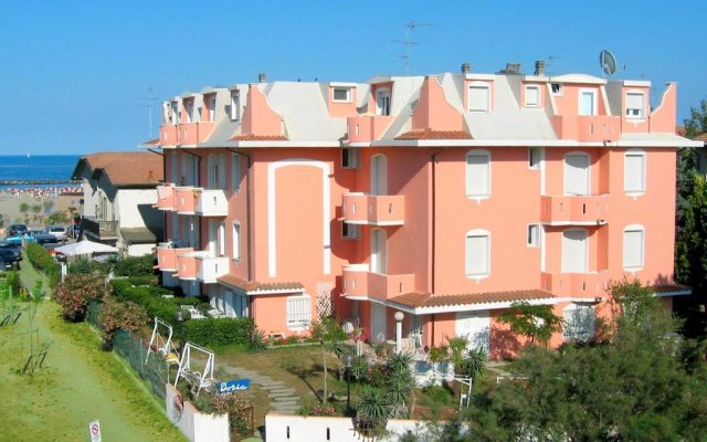 Luxurious Apartment in Lido Degli Estensi near Sea