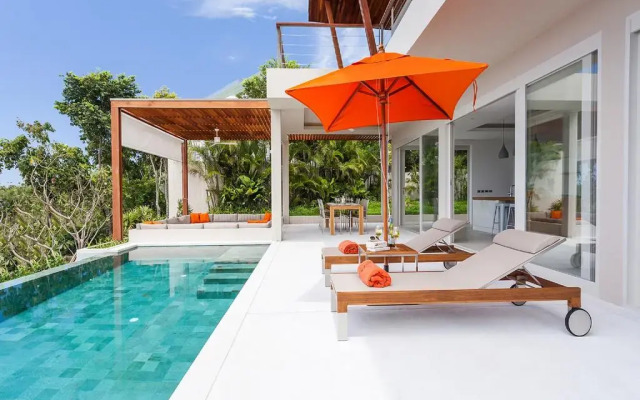 Bay Villa Geisha Girl