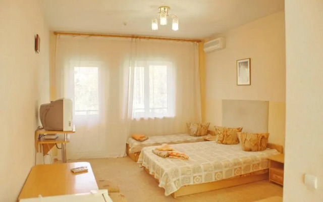 Dacha Vernadskogo Guest House