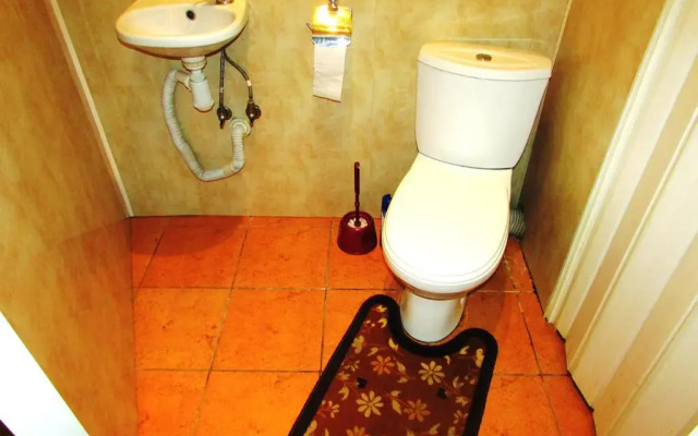 Apt Oktyabrskiy Prospekt D. 12