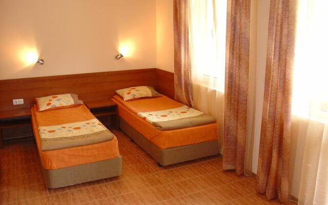 Troy Plaza Hotel