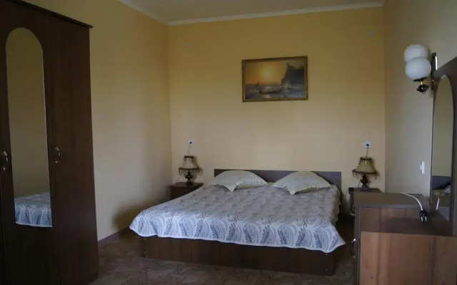 Admiral Bin-Bou Hotel