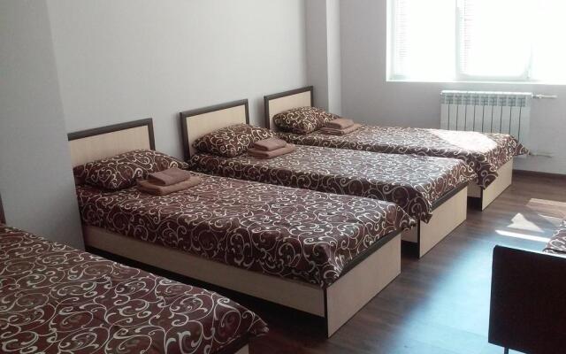 Iskander Hotel