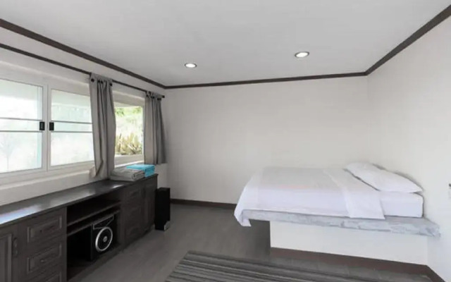 Designer Villa The Boat House