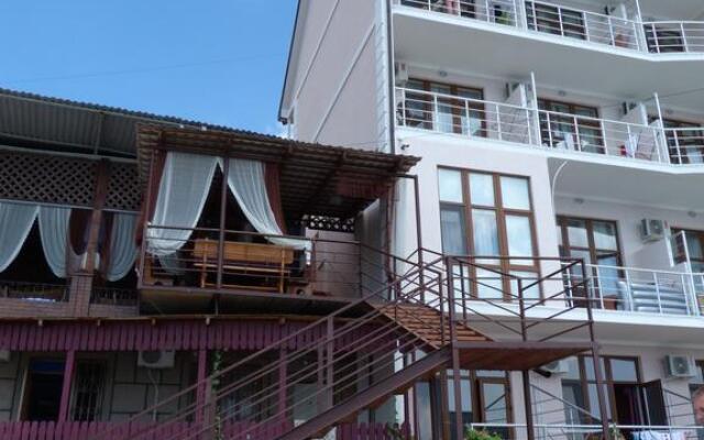 Ostrovok Hotel