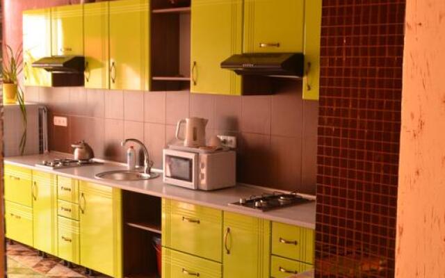 Zemfira Guest House