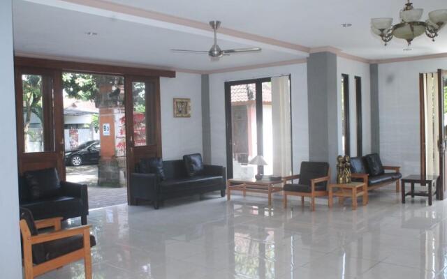 Udayana Lodge Denpasar