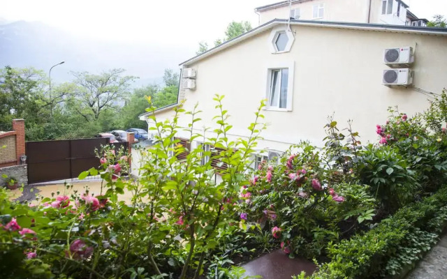 Floral Courtyard Guest House