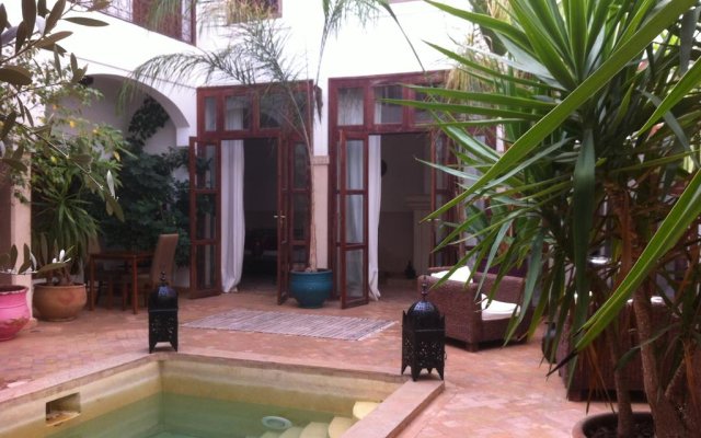 Riad Mandalay Guest house