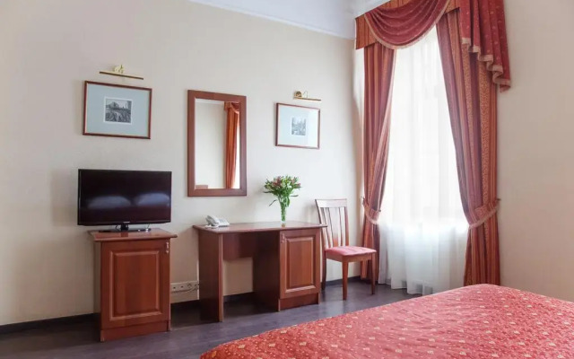 Kritik otdy`xaet na Nevskom