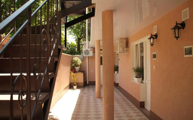 Yevpatoriya Guest House