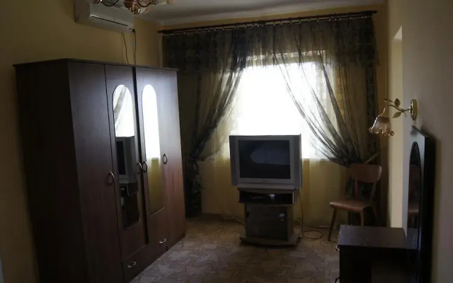 Admiral Bin-Bou Hotel